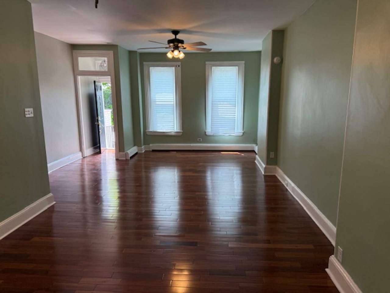 Charming 2 Bed, 2.5 Bath Home with Den  Backyard in Roxborough/Manayunk