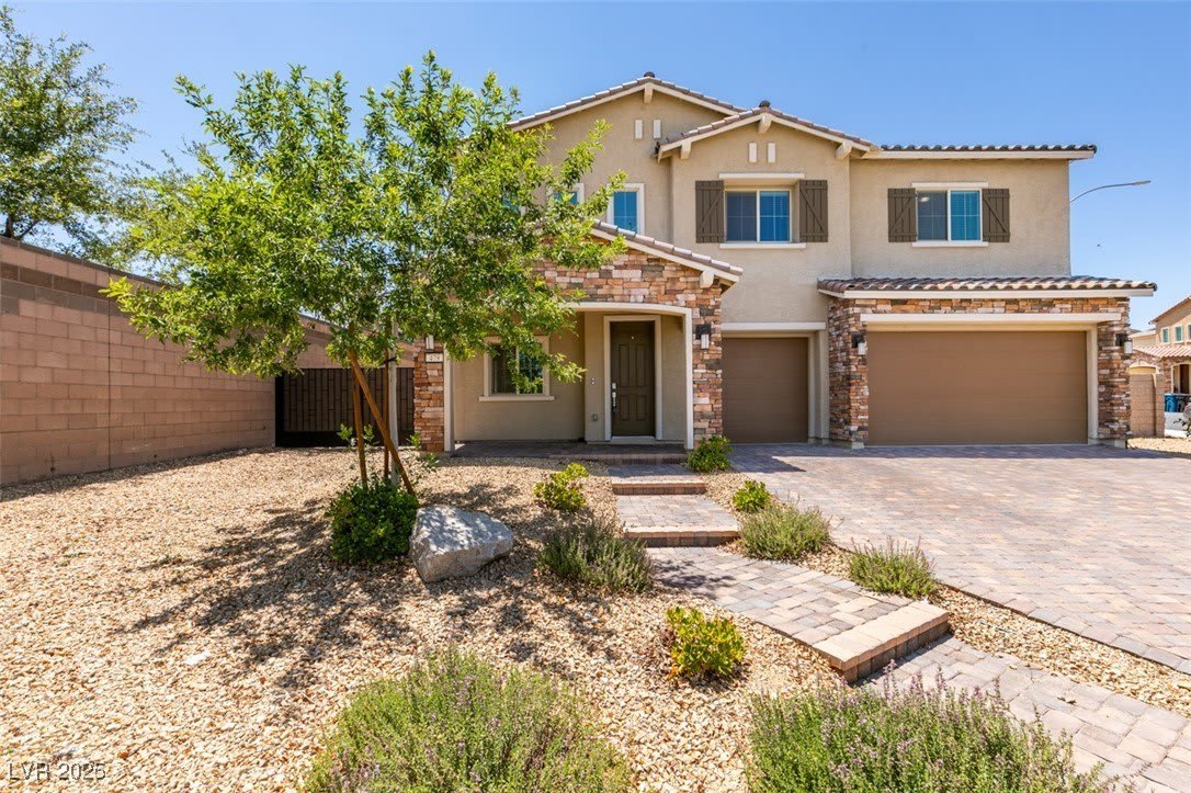 479 Lost Horizon Avenue