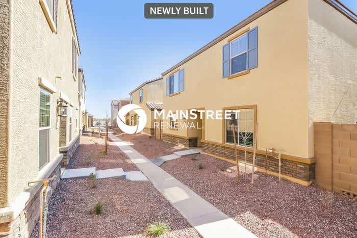 3933 South 82nd Drive