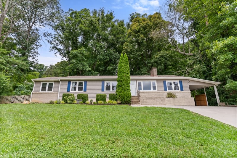 1405 Bonita Drive Northeast