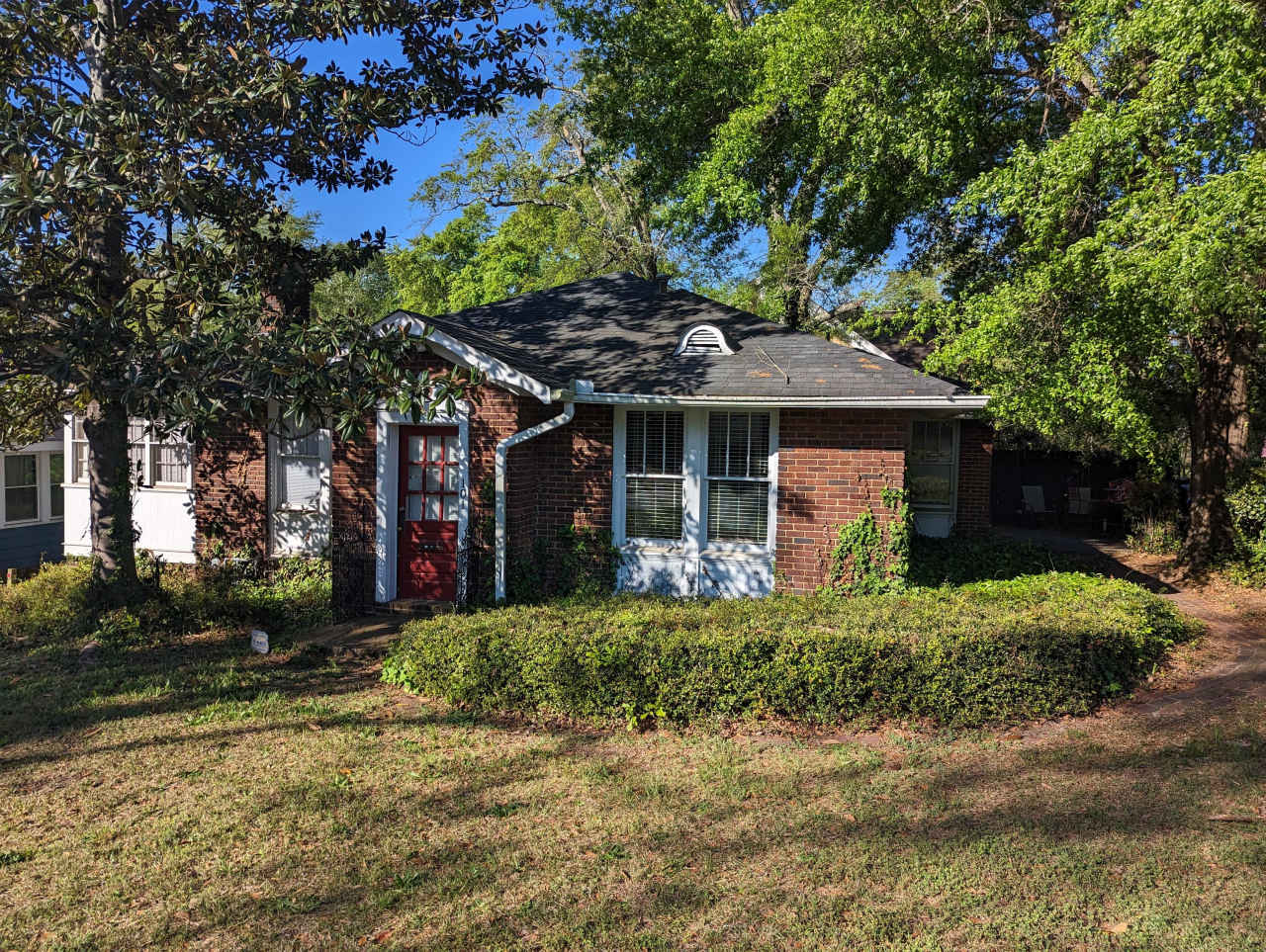 101 South Pickens Street