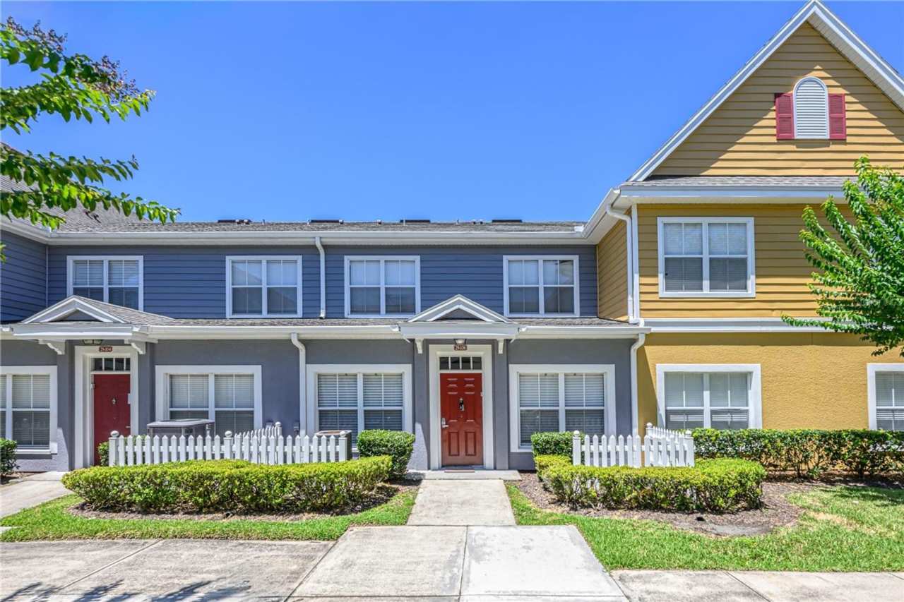 Condo for Lease with Resort Amenities