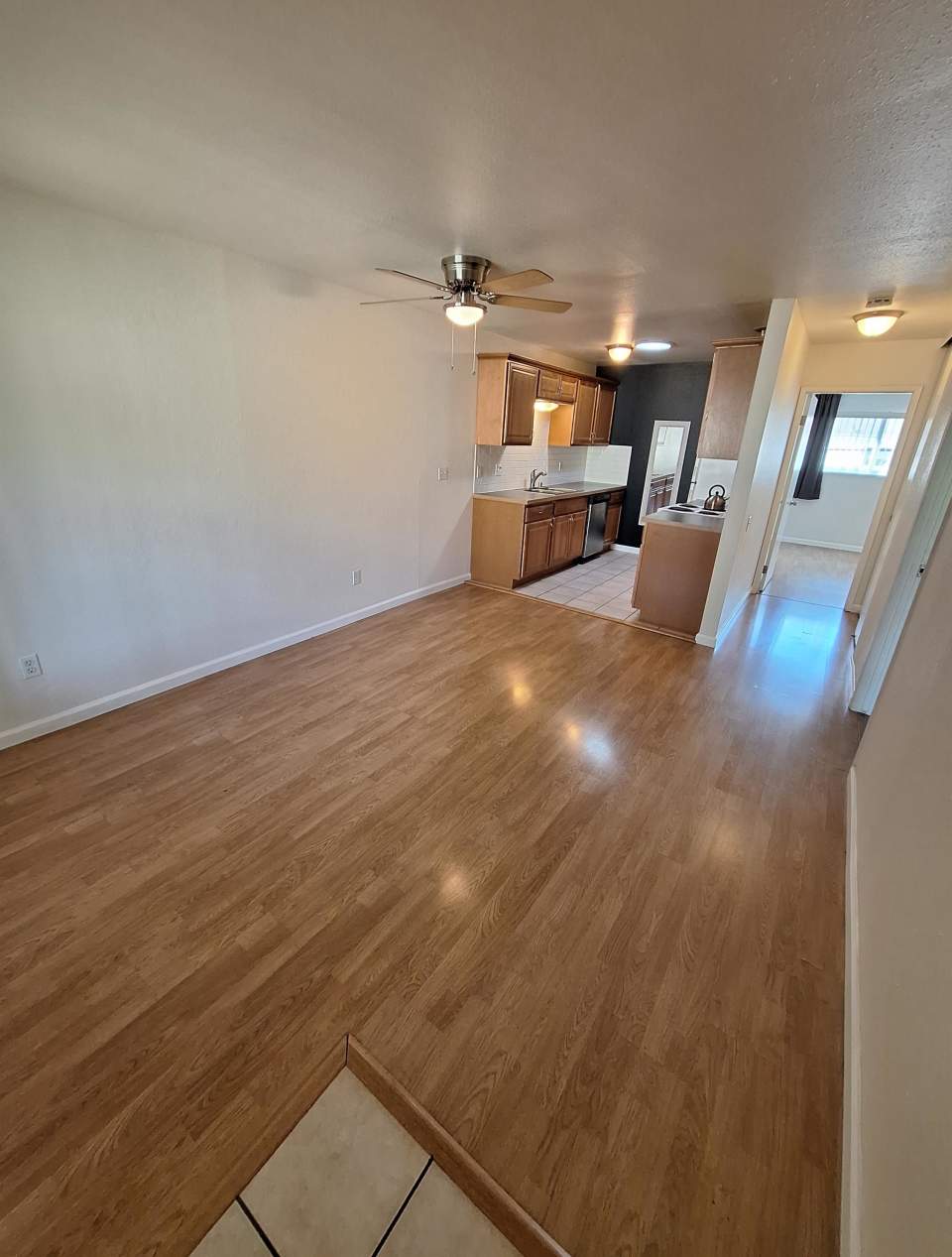 4424B Illinois Street