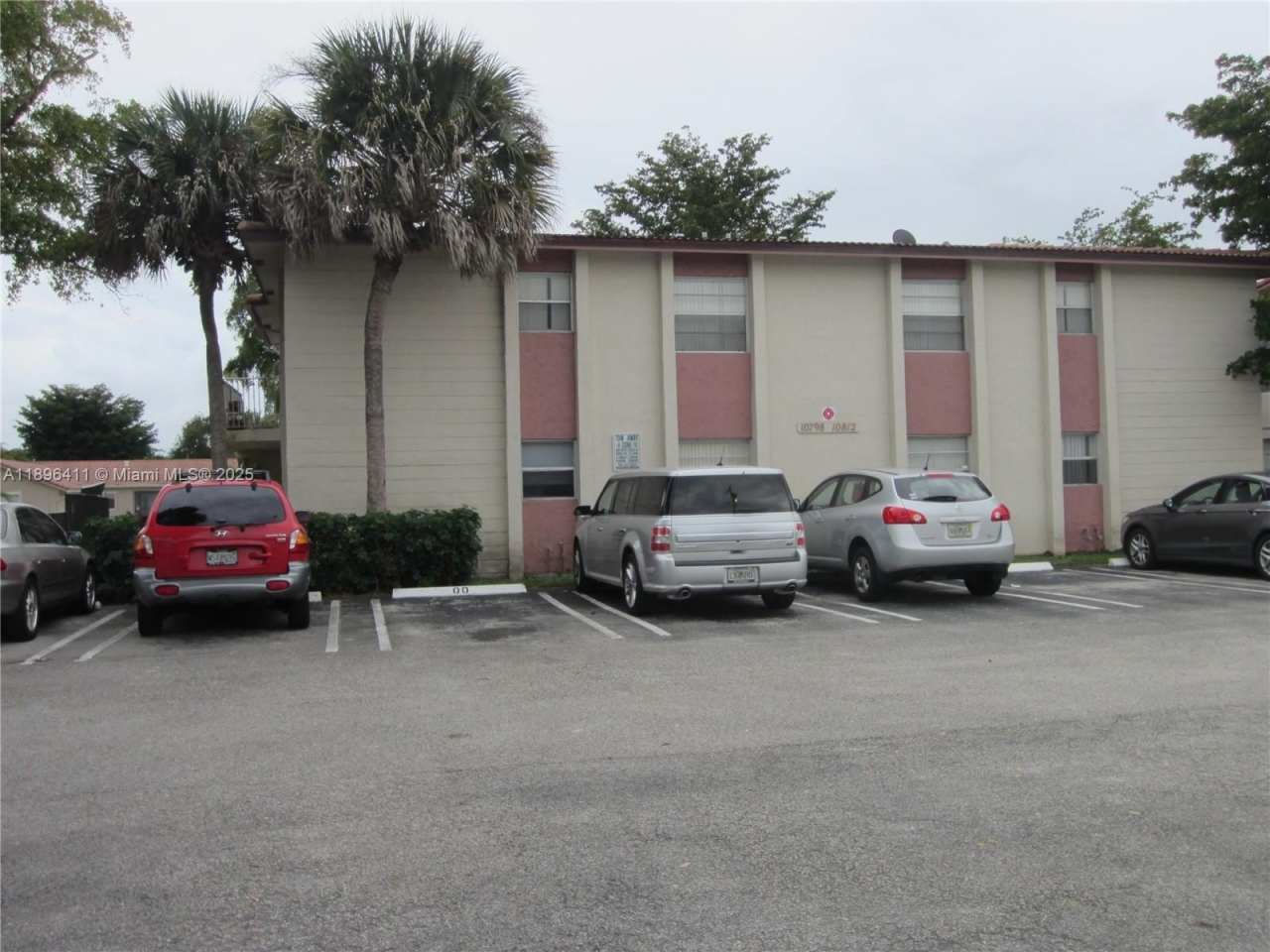 10812 Royal Palm Blvd