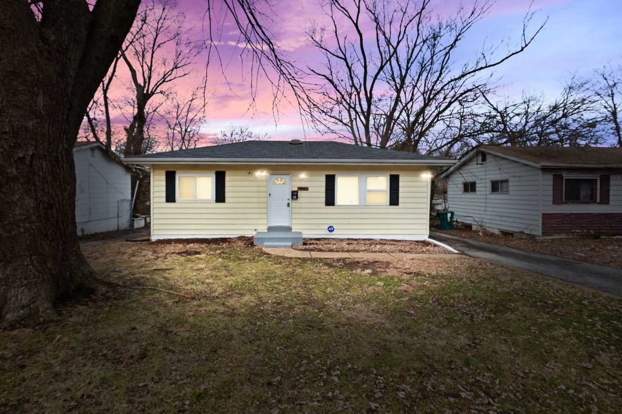 Charming Home at 10521 Duke Dr, 63136 – Rental Assistants Programs Welcome!