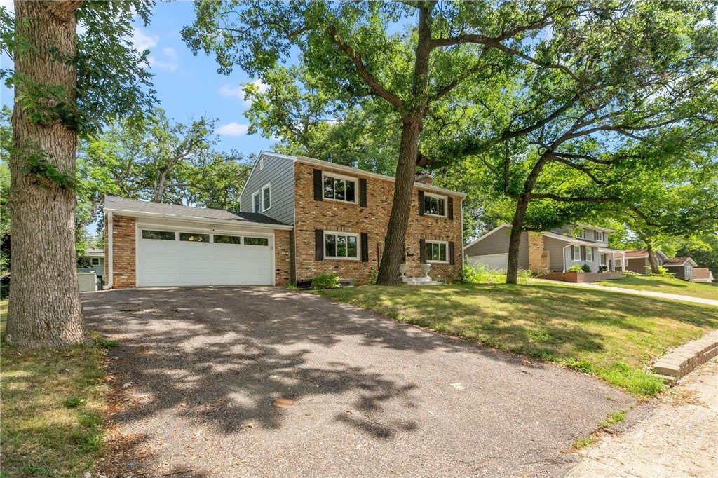 1620 Winnetka Avenue N