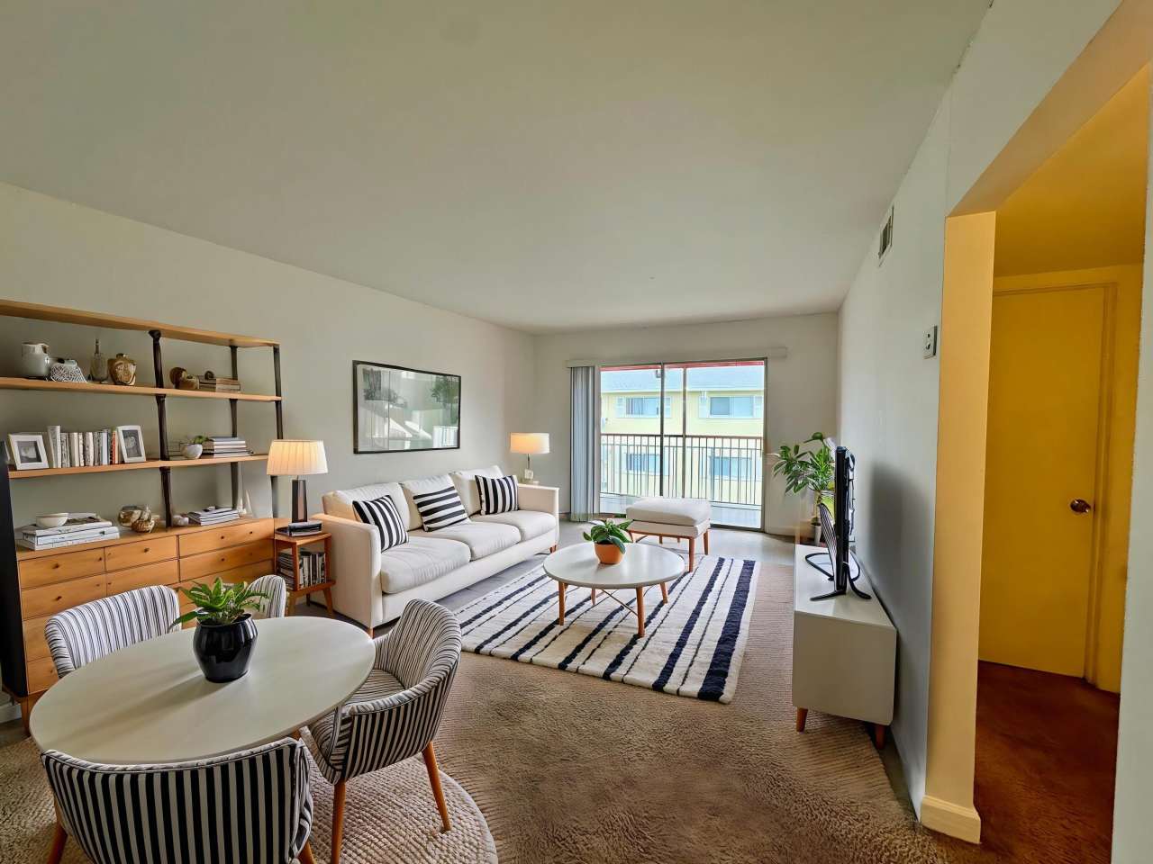 1501 Crescent Circle