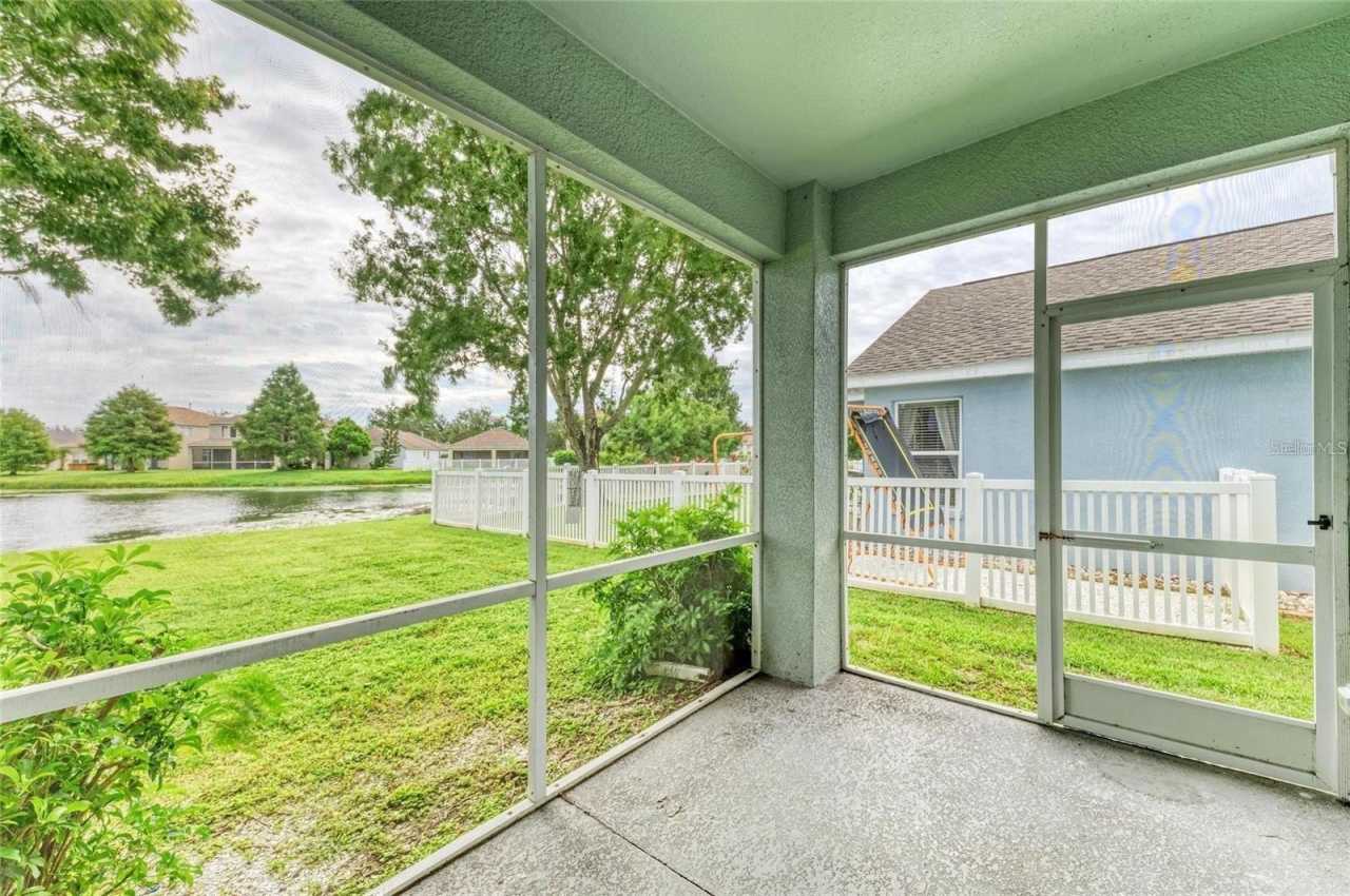 15121 SEAROBBIN DRIVE