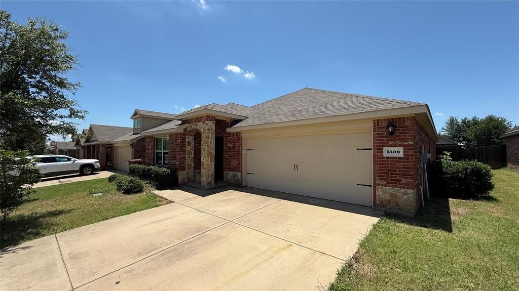 1309 Basswood Lane
