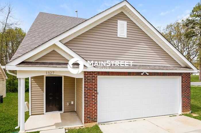 1327 Ben Livingston Road