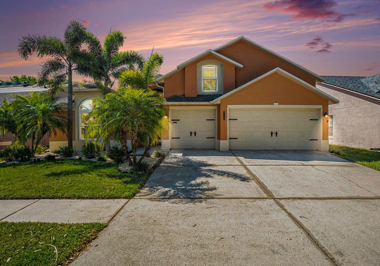 7116 Colonial Lake Dr