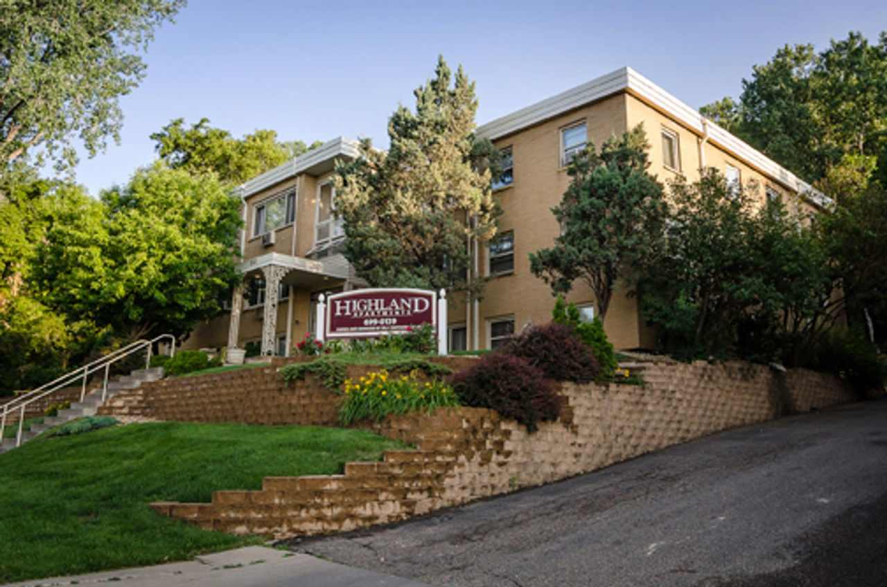 1565-1575 St Paul Ave.