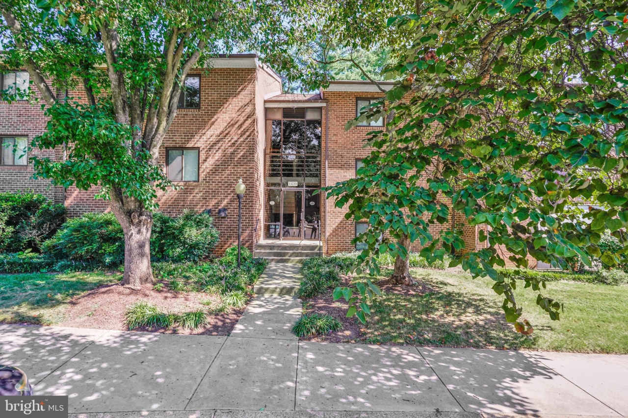 1439 NORTHGATE Square unit: 39/21B