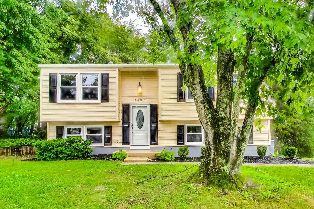 Charming Split Foyer in the Heart of Clinton MD!