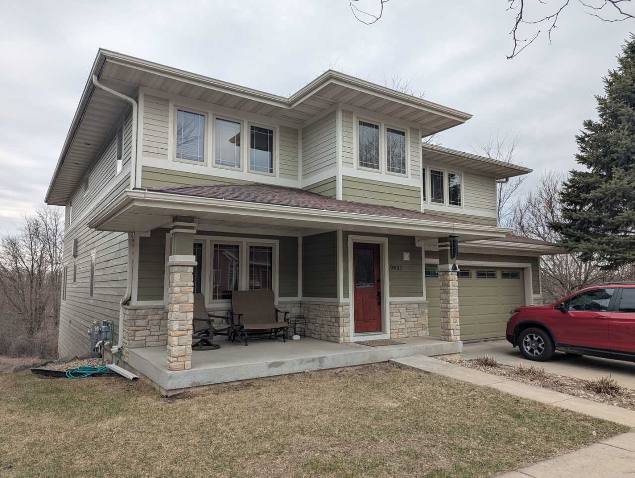 9431 Ancient Oak Ln