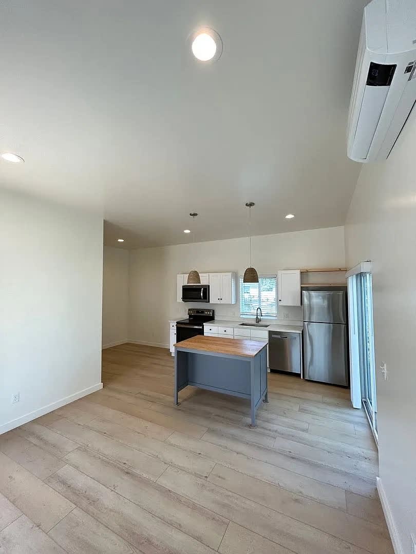 1119 San Pascual St Apt M