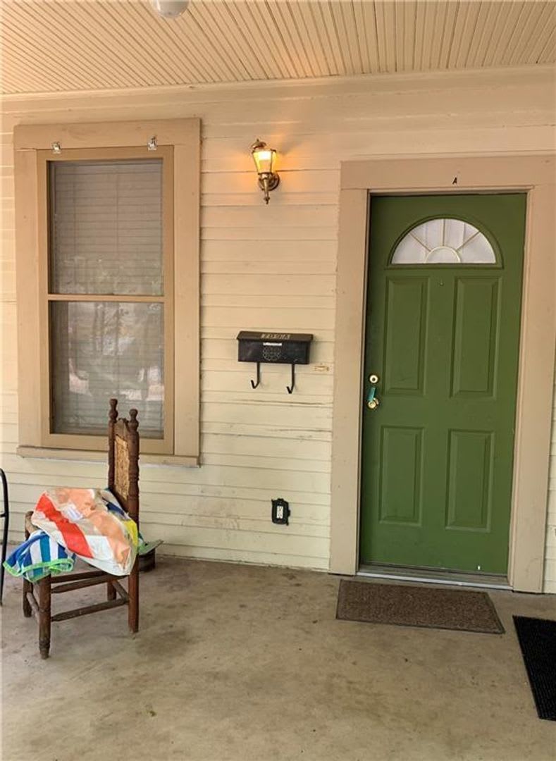 709 Graham Duplex (LO)