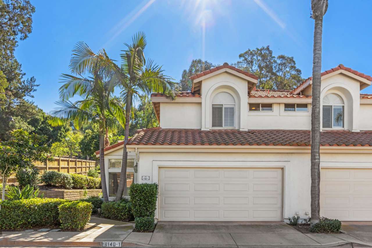 16140 Avenida Venusto