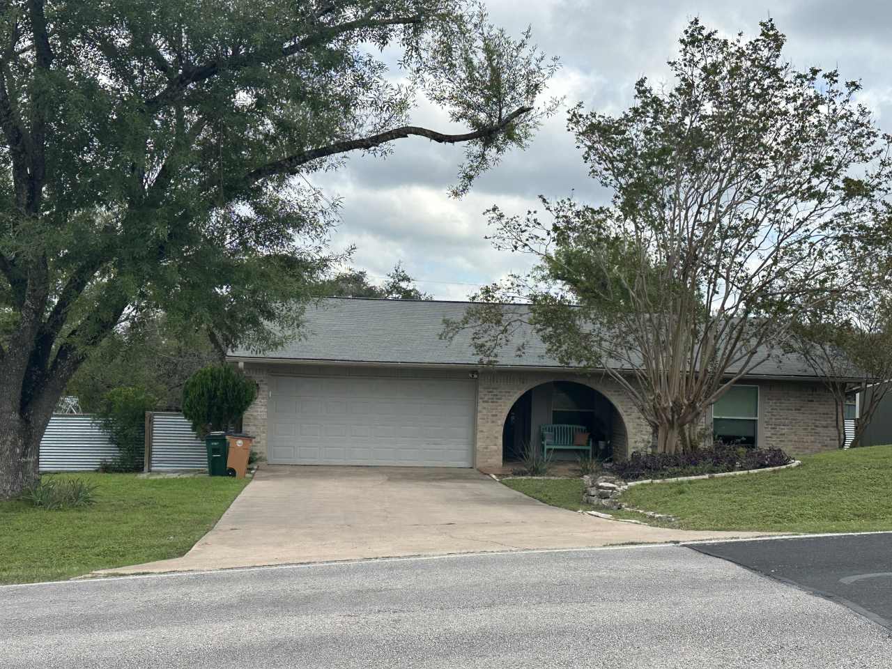 6805 Silvermine Drive