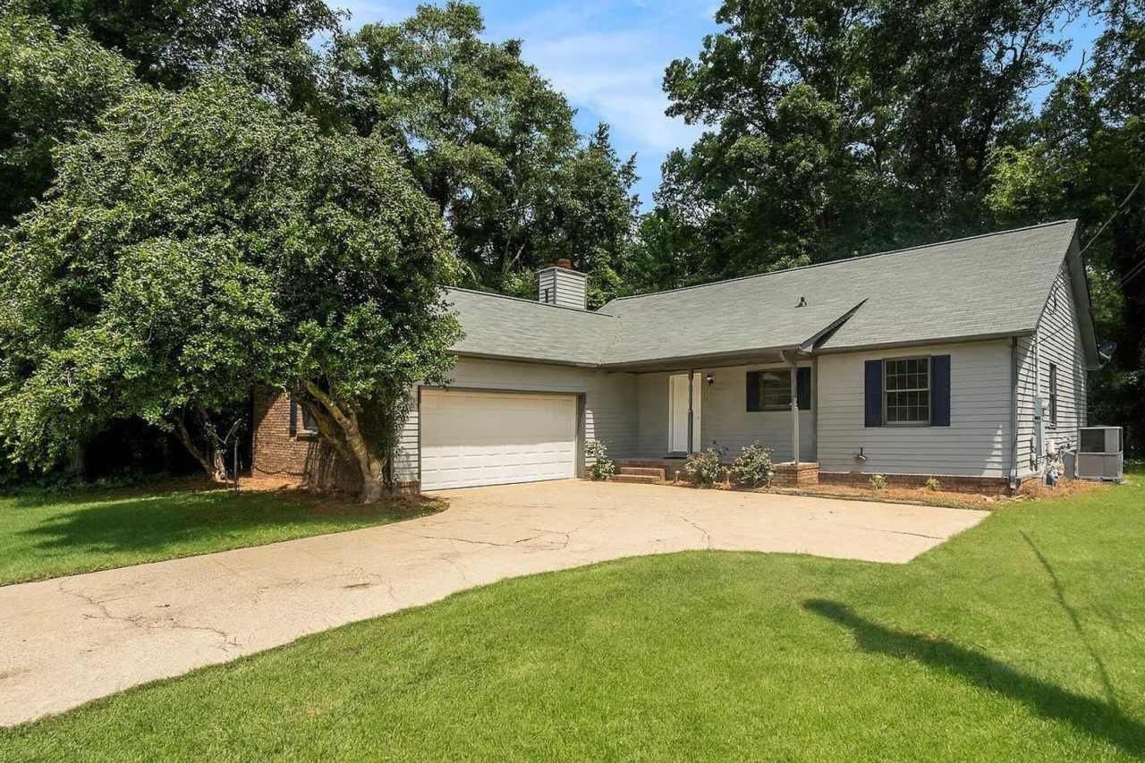 4315 Greenbrier Dear Rd