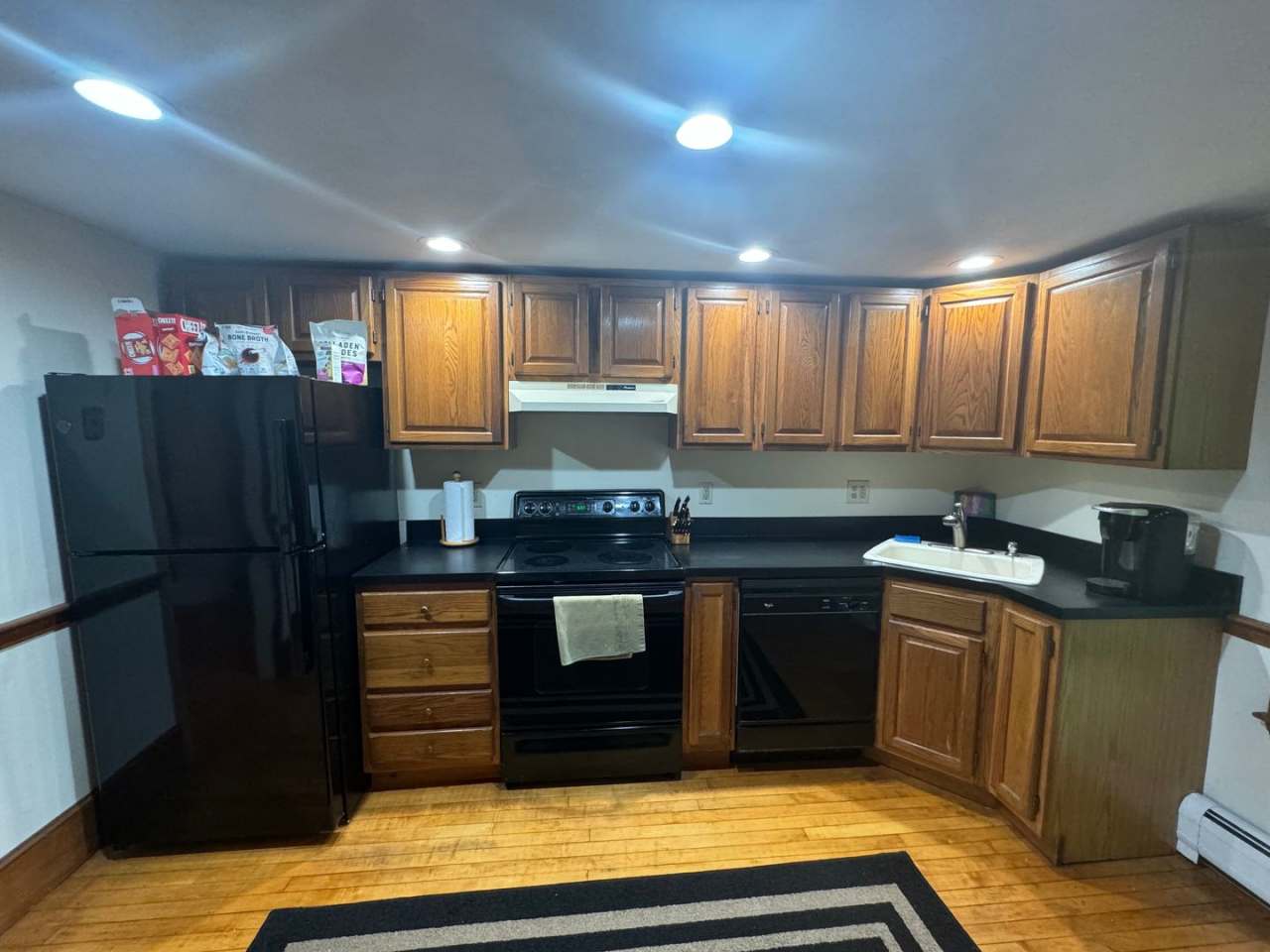 Spacious Farmhouse-Style 2-Bedroom Apartment in Haverhill, MA!