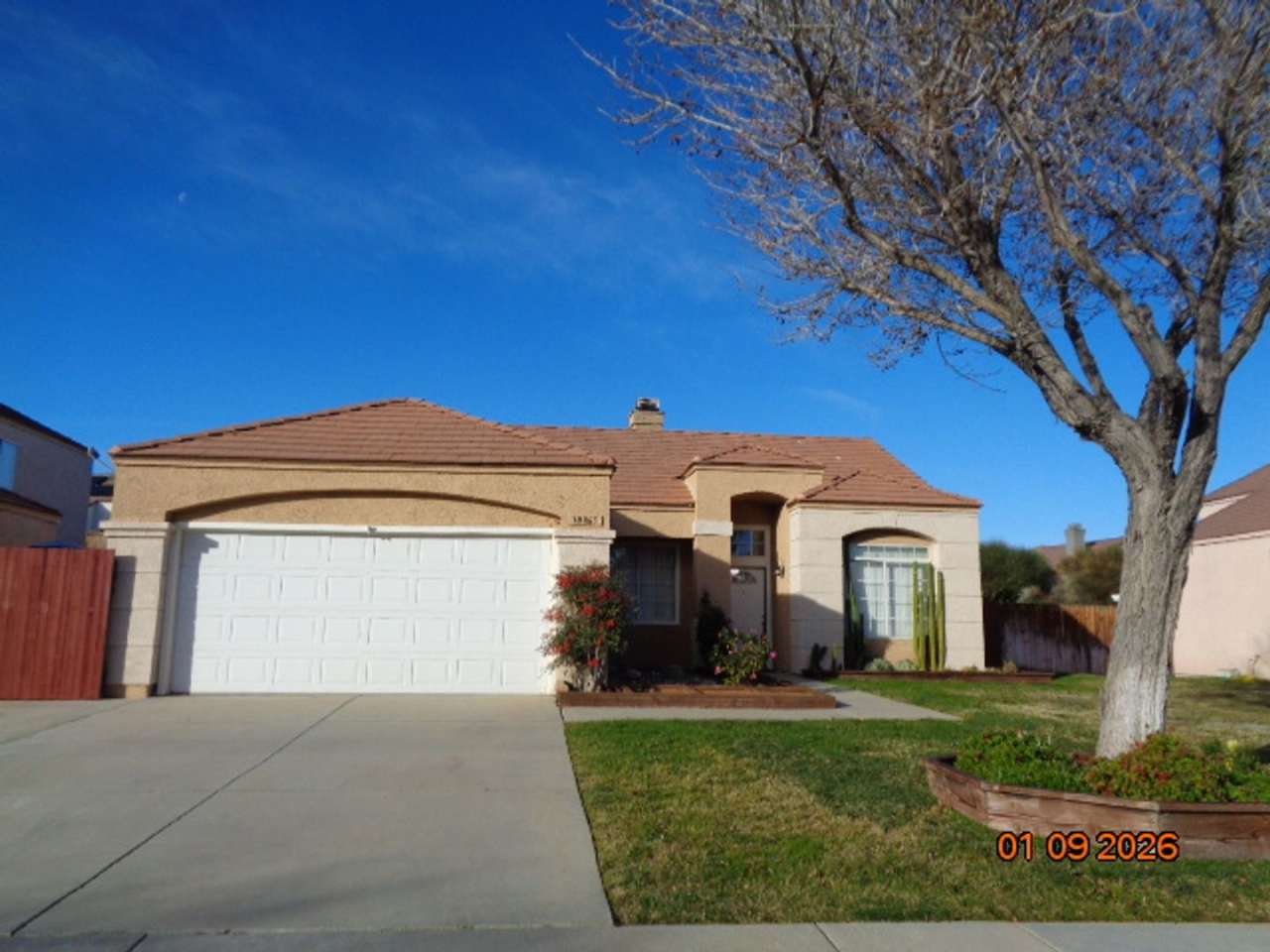 Clean West Palmdale One Story Offering 1494 sq. ft.