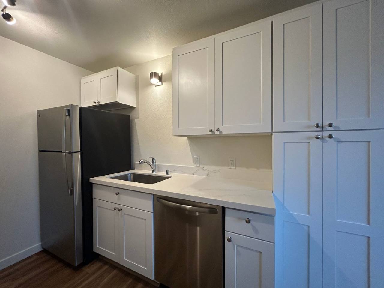 Updated 2bed/1bath Apartment in Prime Redmond Location!