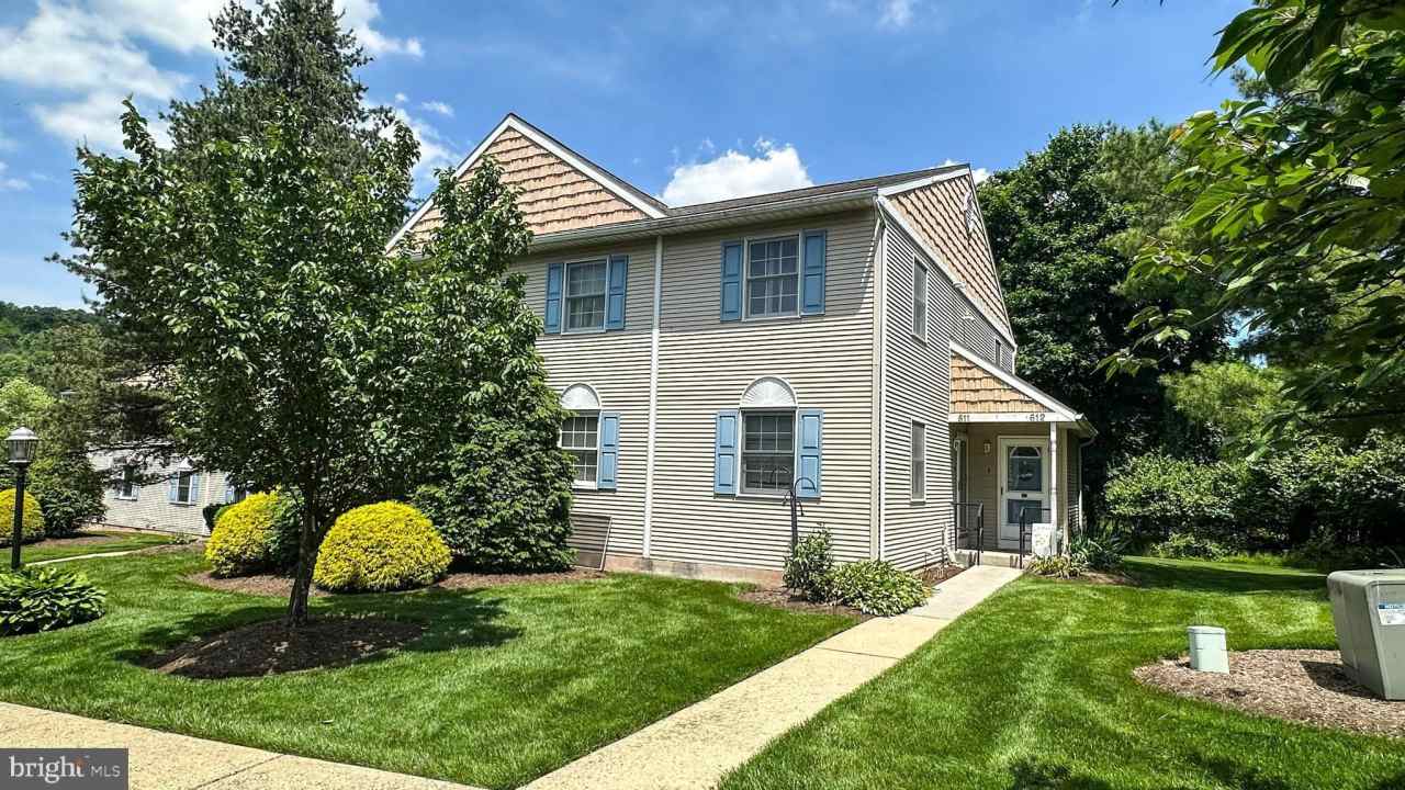 611 MAPLEWOOD Avenue