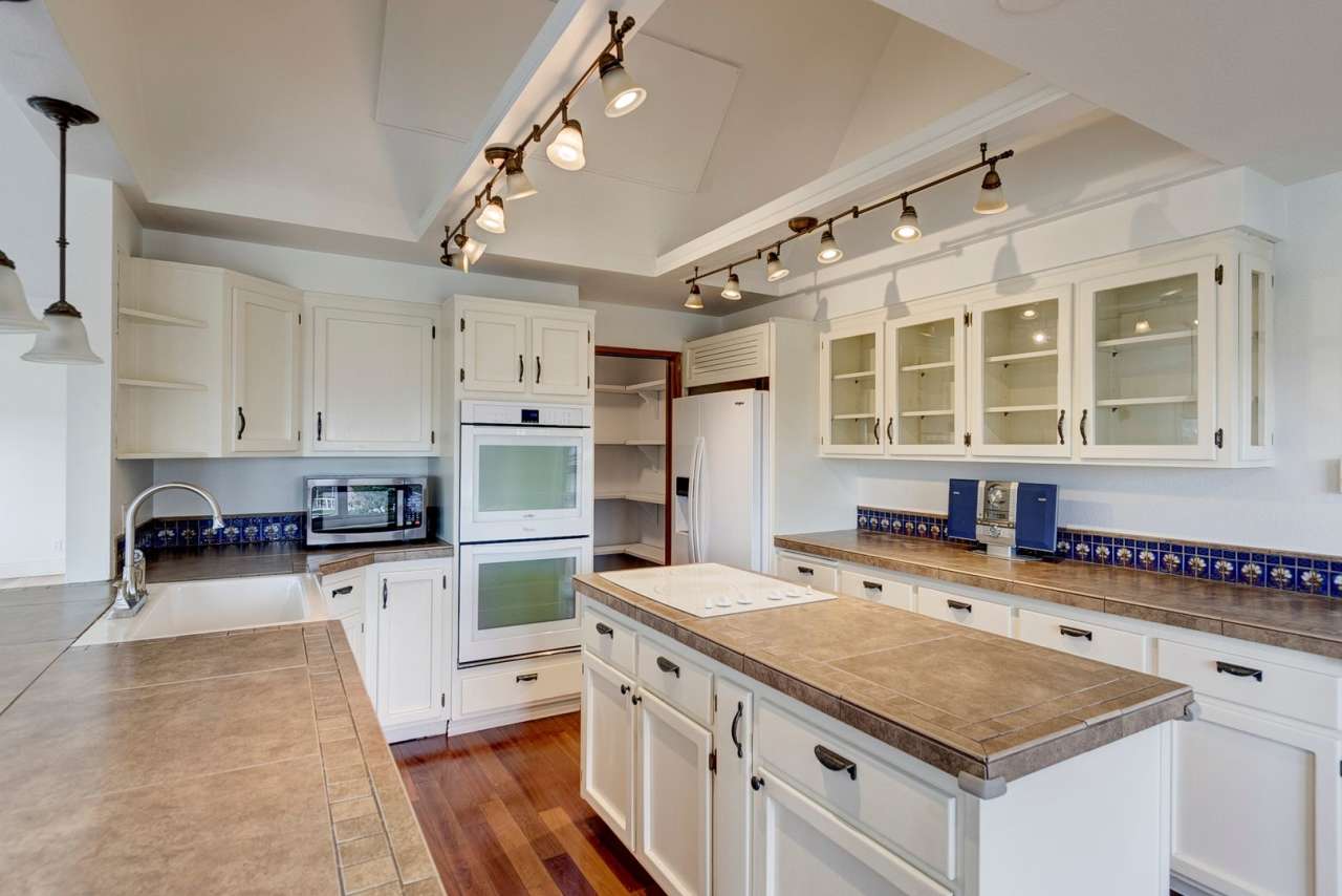 Charming Upper-Level Home with Water View – Walk to Downtown Coupeville