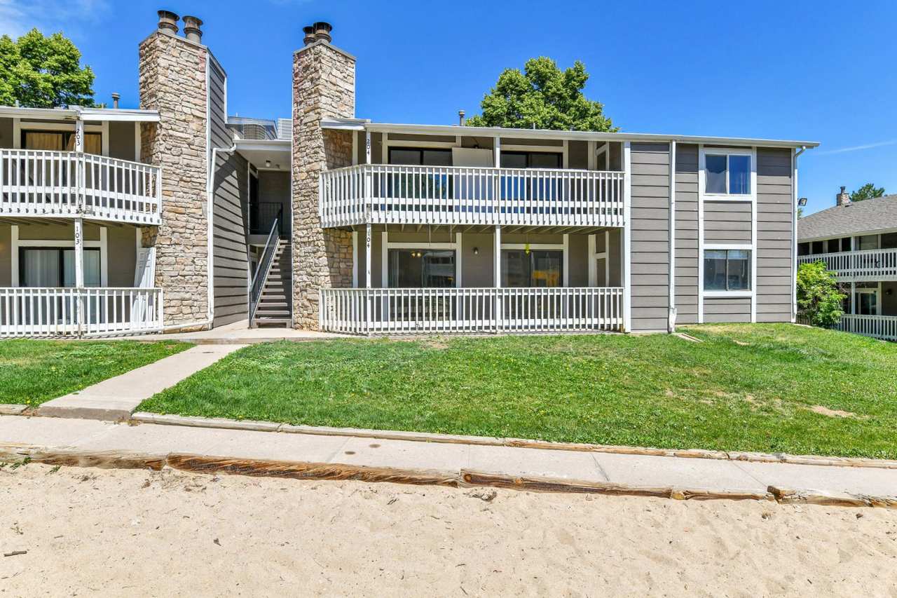 Ground Level 3BD/2BA Condo in great location, no stairs!