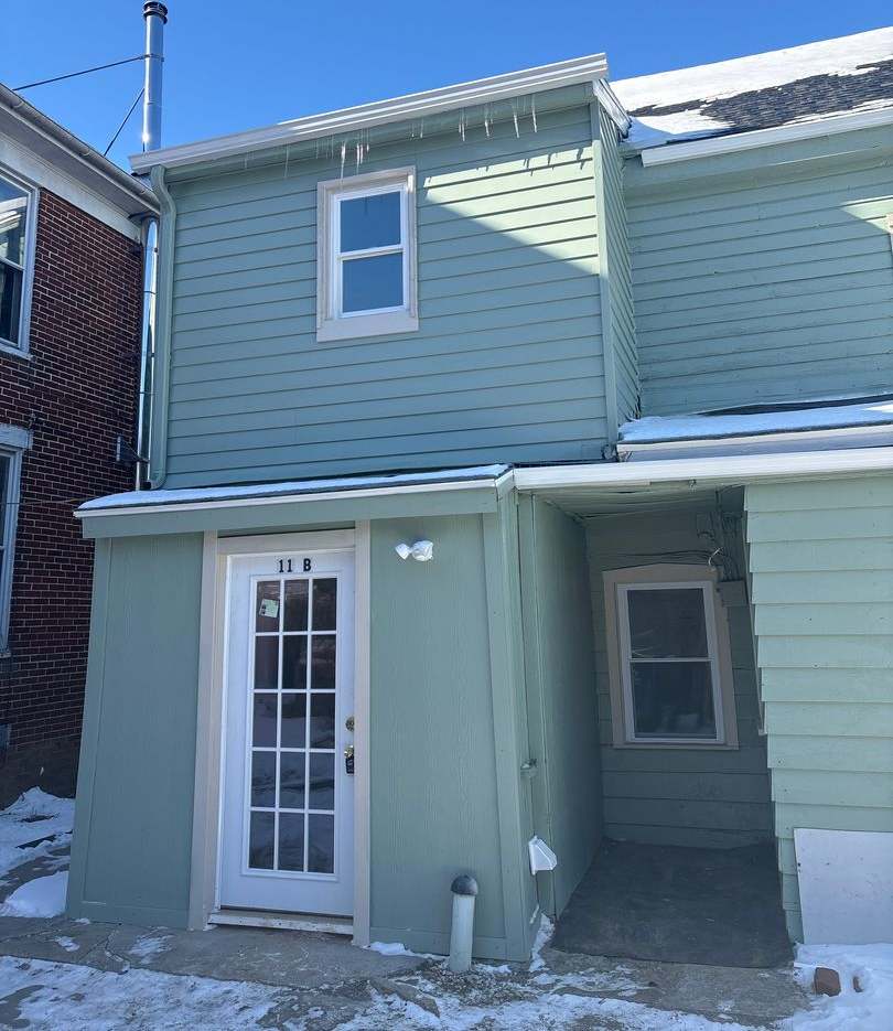 Available Now! Loganville 2 Bedroom, Shared Yard-Dallastown SD