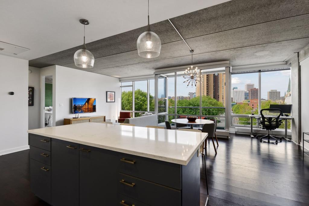 45 University Avenue Southeast