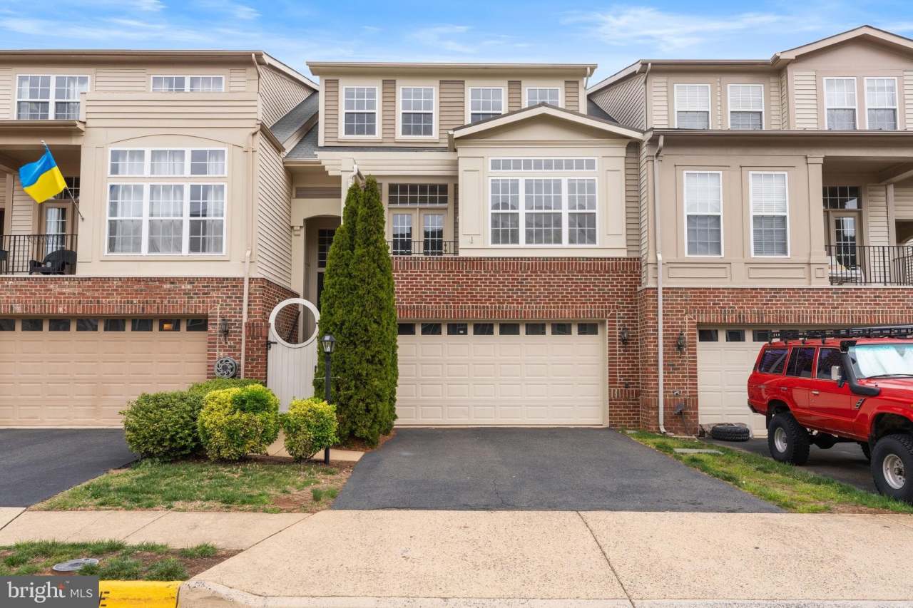 43258 SUNDERLEIGH SQUARE