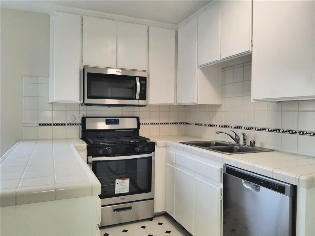 25925 Narbonne Avenue