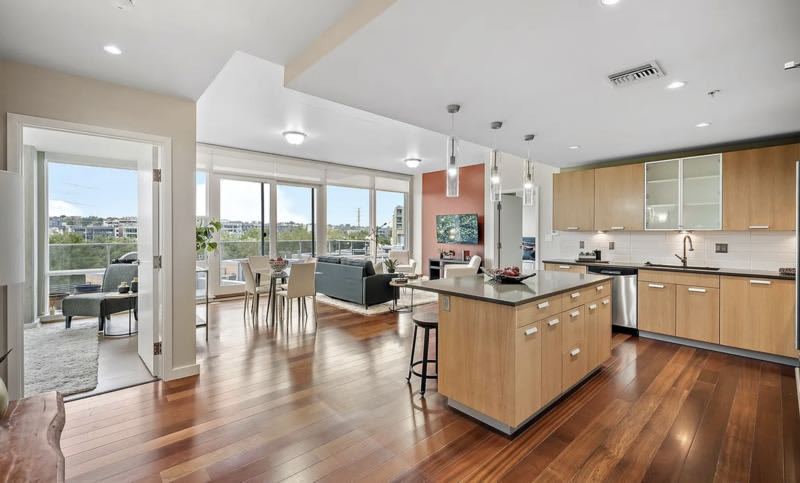 1620 Little Raven Street