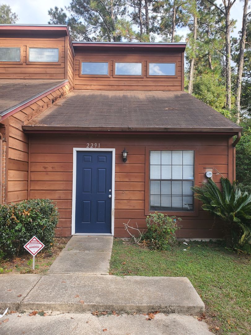 Charming Townhouse NW Tallahassee