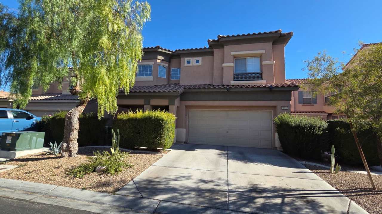 3 Bedrooms | 2.5 Bathrooms | 2,079 Sq. Ft.