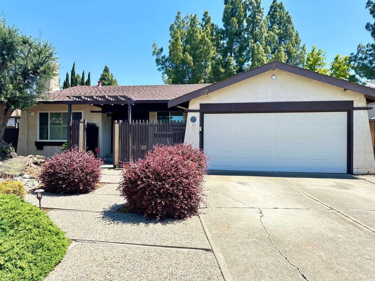 Beautiful 4 bedroom in Pleasanton