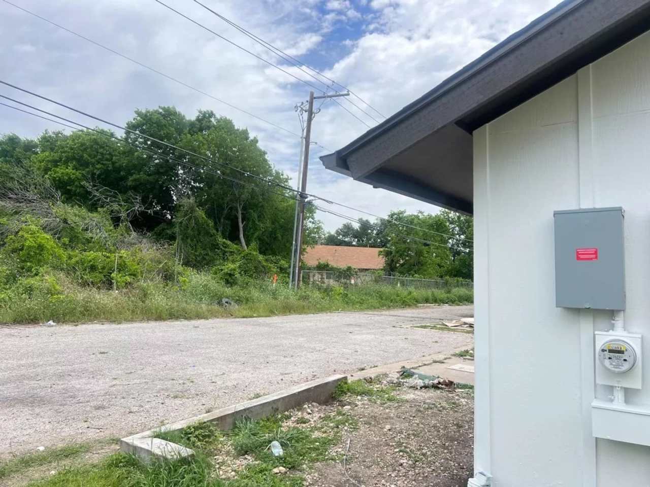 Room for Rent in Golden Meadow Dr