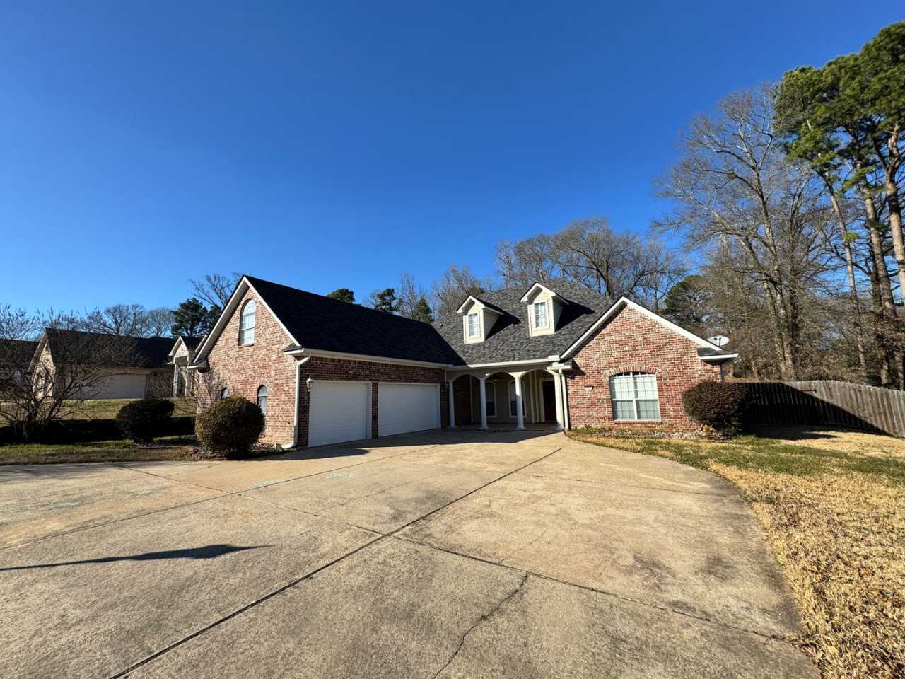 Gated Community close to Barksdale Air Force Base...