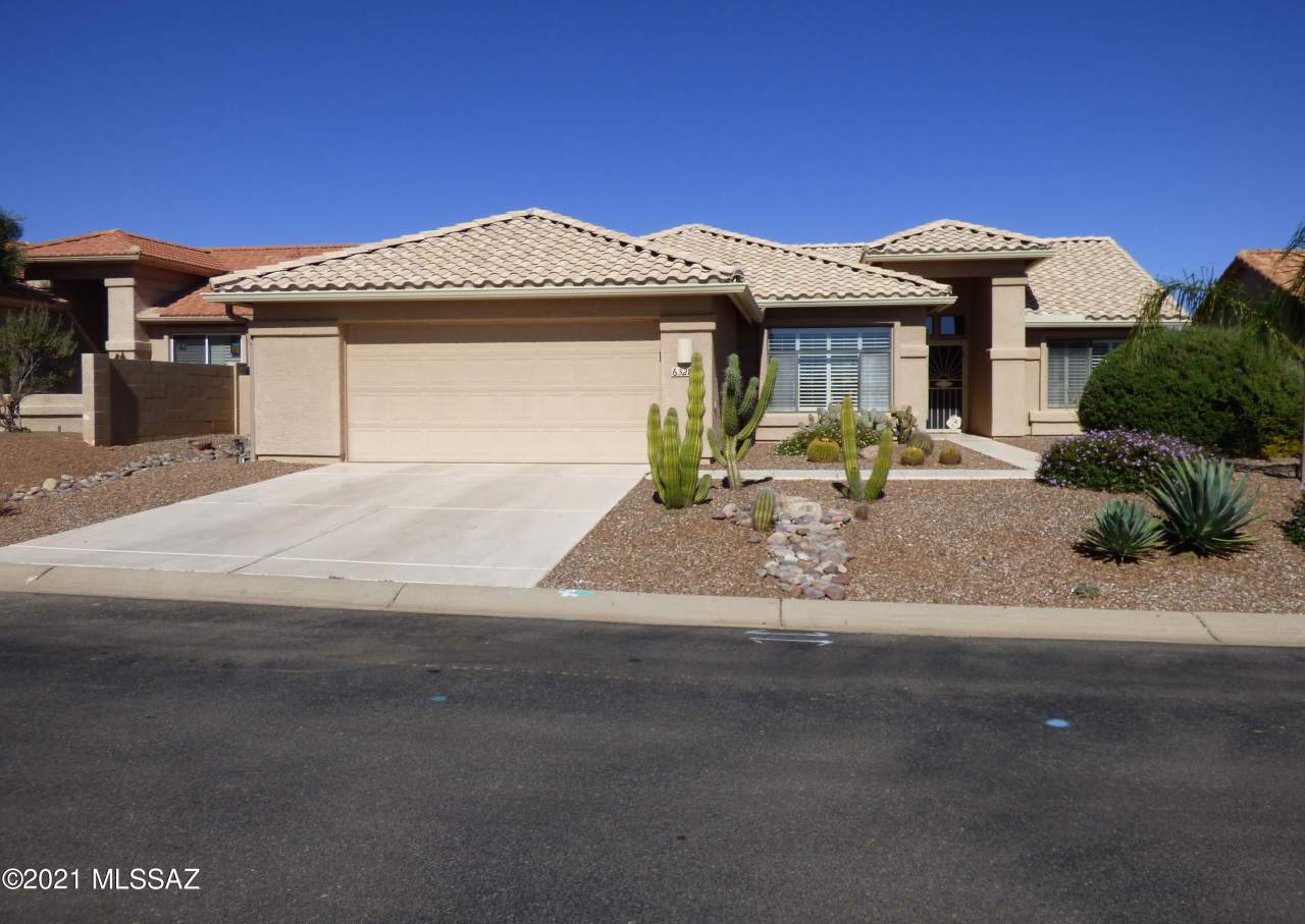 63280 E MOUNTAIN WOOD Drive