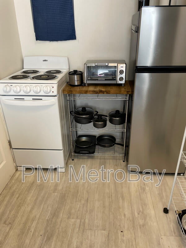 8210 North Klondyke Street