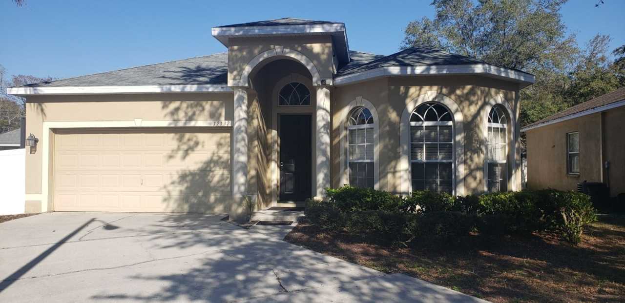 Charming 3-Bedroom, 2-Bathroom Single-Family Pool Home in New Port Richey, FL