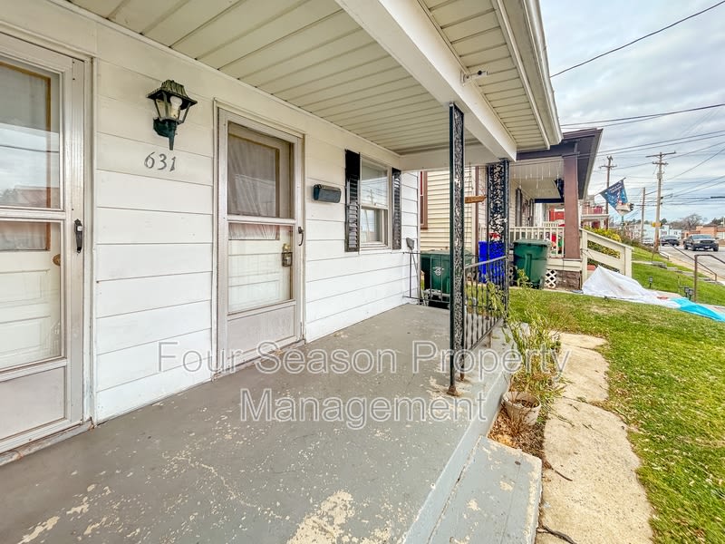 631 Washington Avenue