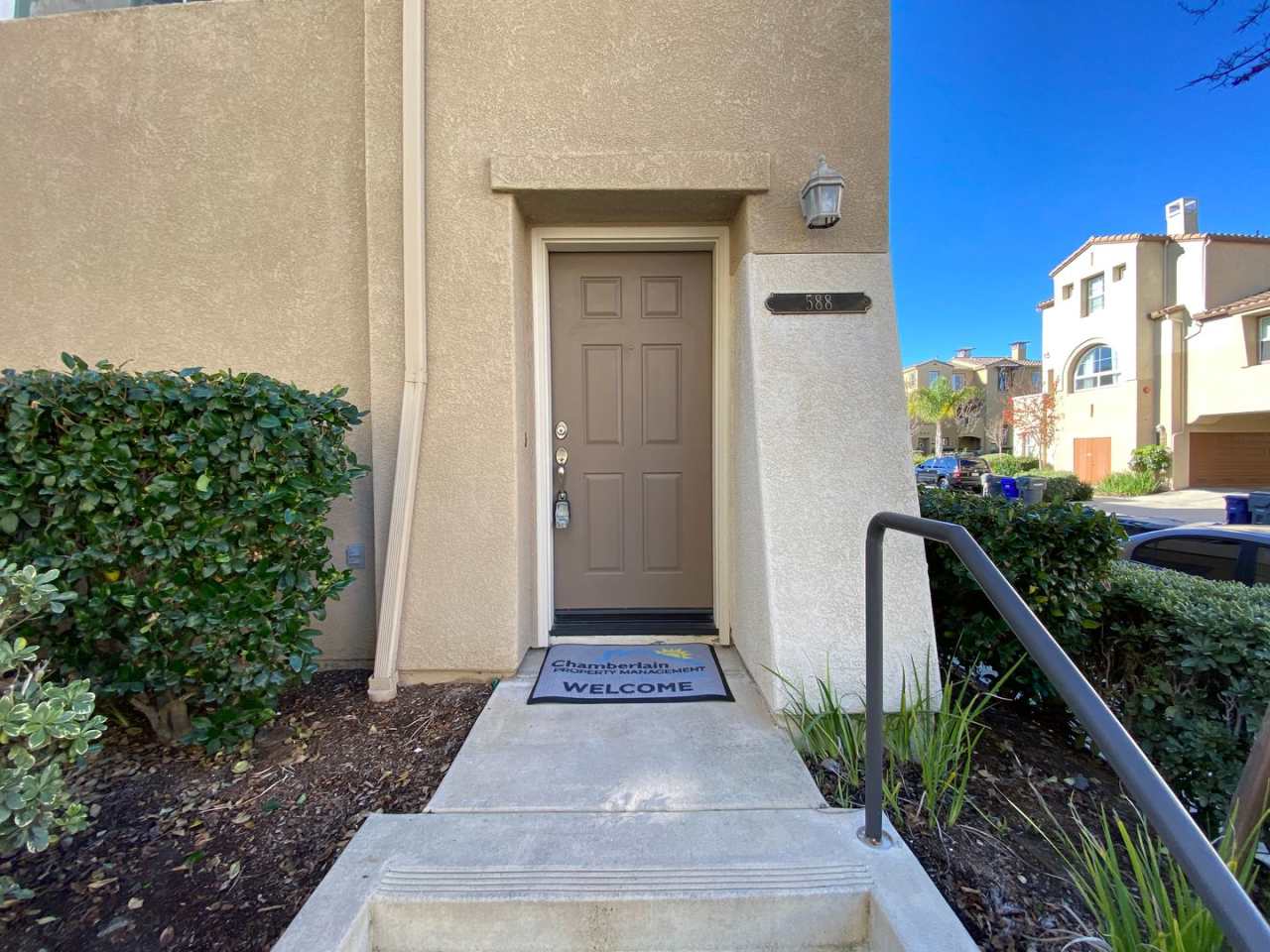 3 Bedroom Townhome in gated Corte Bella community!!