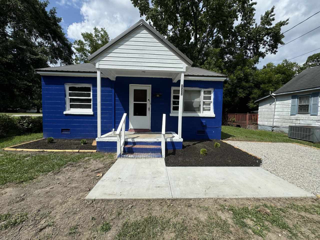 327 Finch Street Southeast