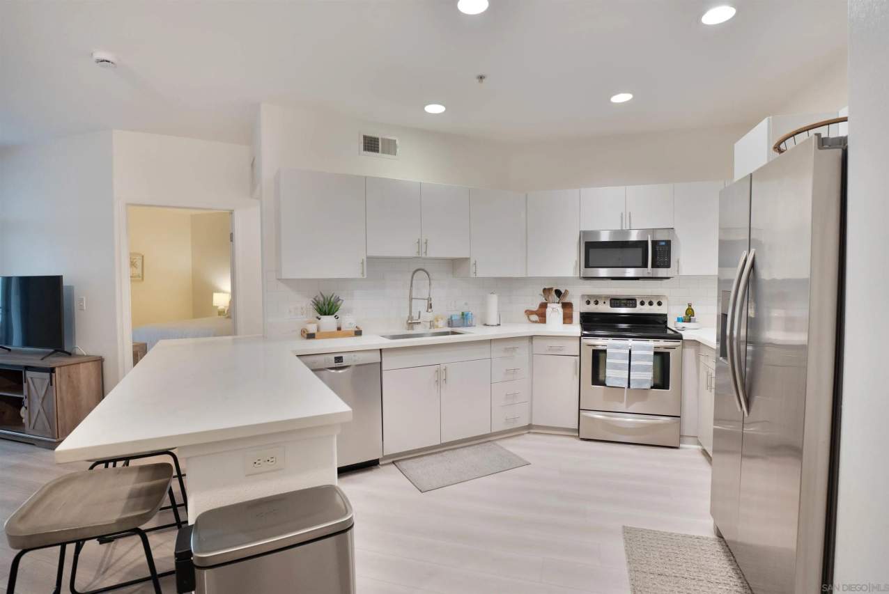 1501 Front St unit: 329