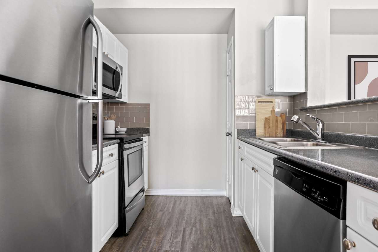 Olympus 7th Street Station