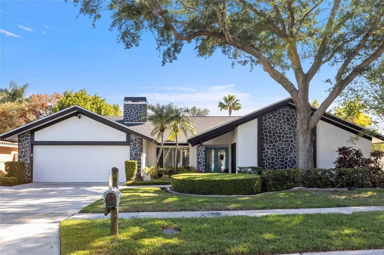 4117 CROSSWATER DRIVE