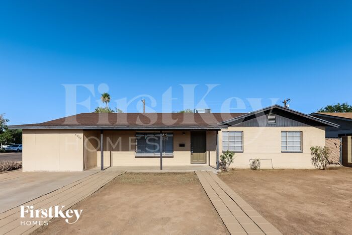 5702 North 19th Drive